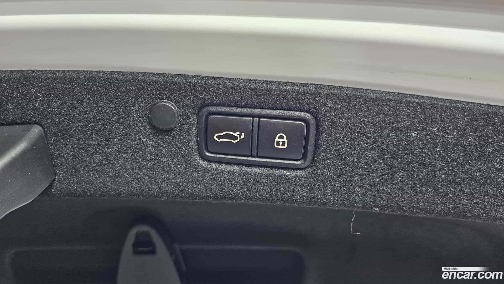 Grandeur Hyundai 2022.3-OPTION-021
