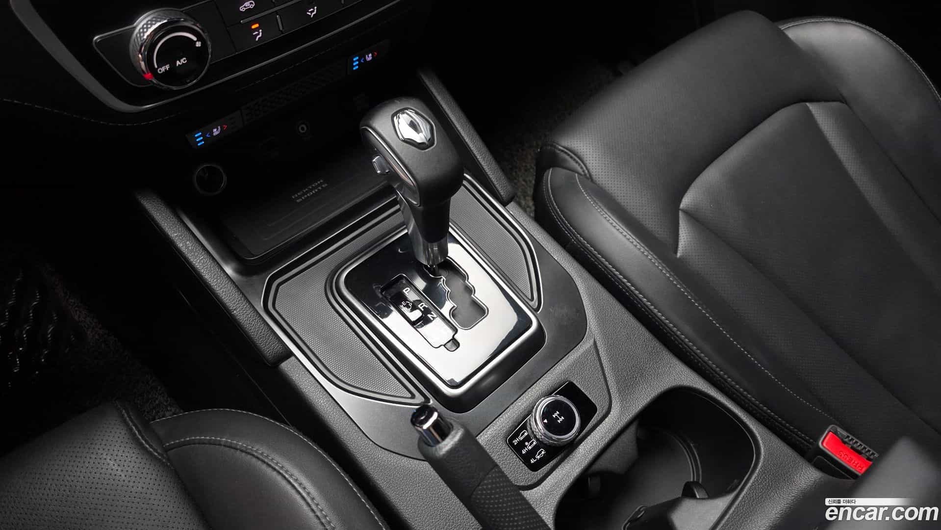 Rexton KG Mobility 2020.9-INNER-009
