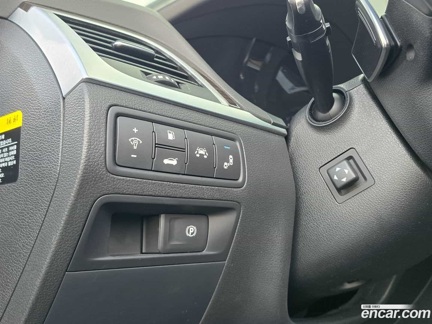 G80 Genesis 2020.1-INNER-009