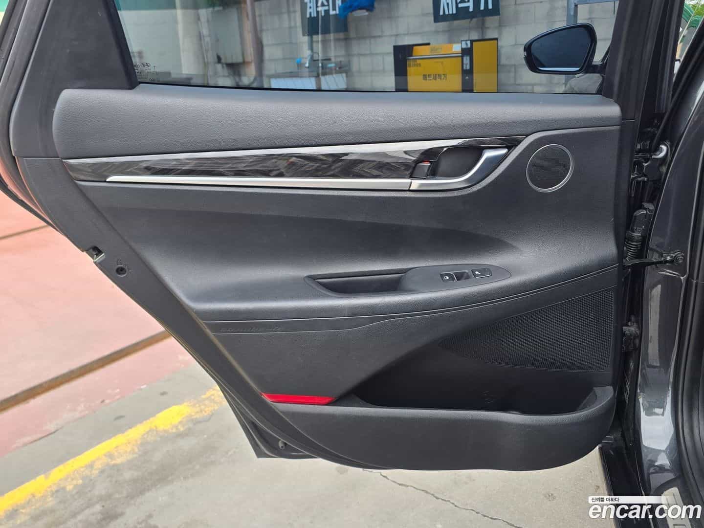 Grandeur Hyundai 2019.3-INNER-008