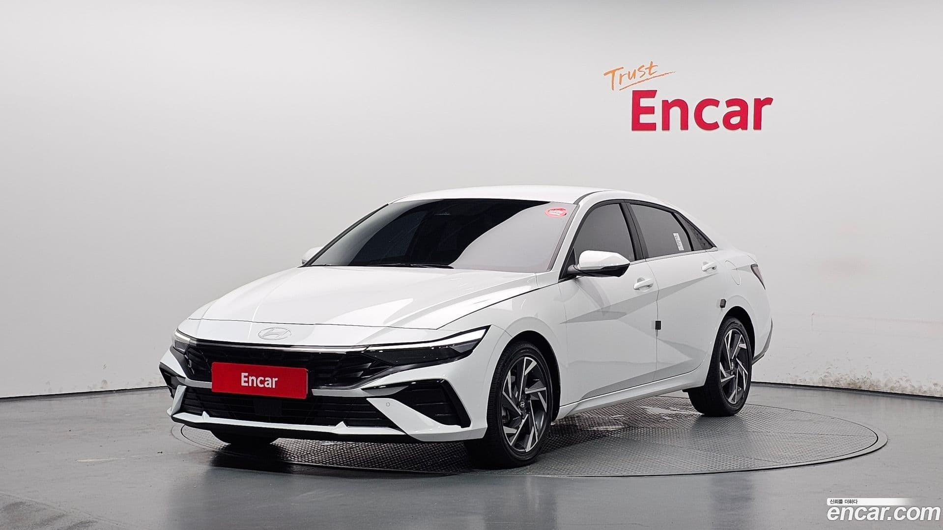 Main__Slider__Photo:AVANTE Hyundai 2023.8-0