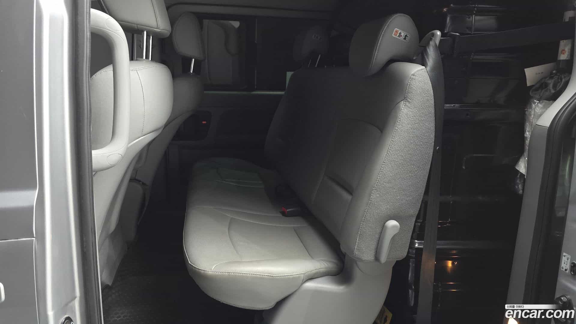 Starex Hyundai 2021.2-OPTION-015