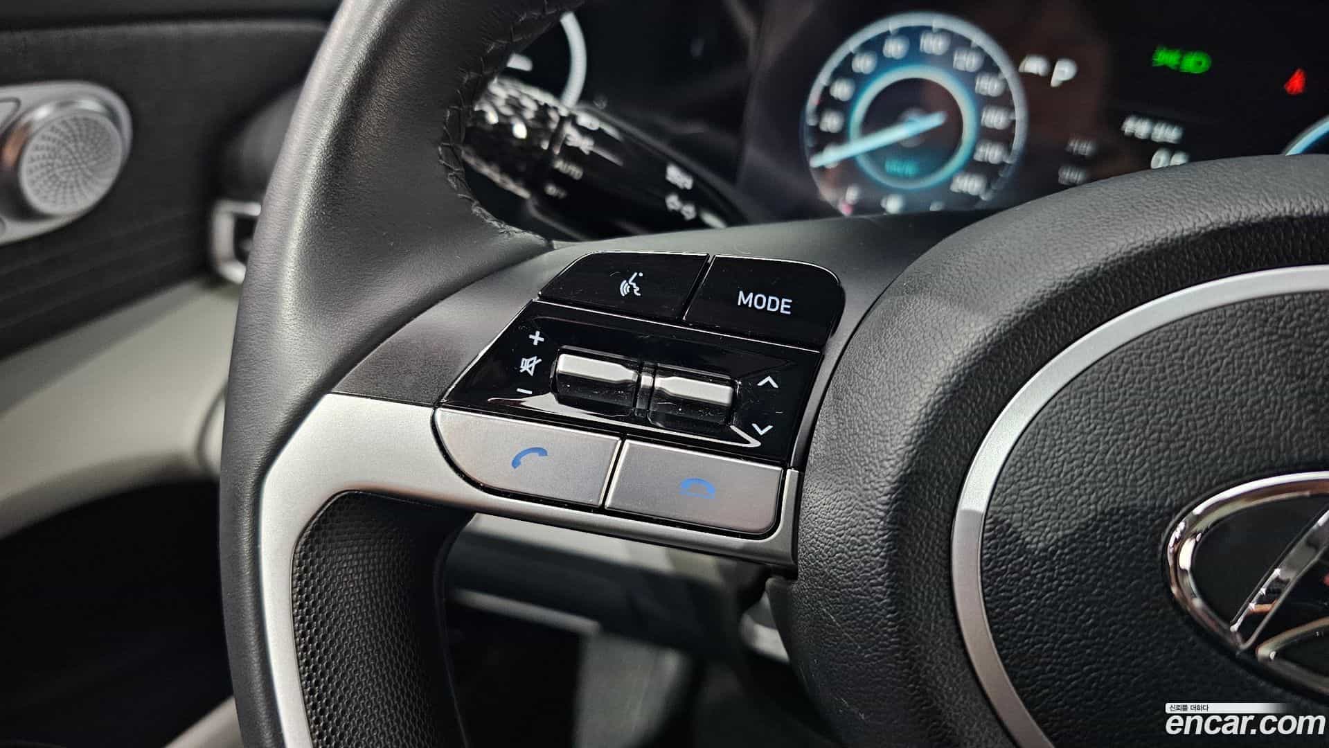AVANTE Hyundai 2022.11-OPTION-019