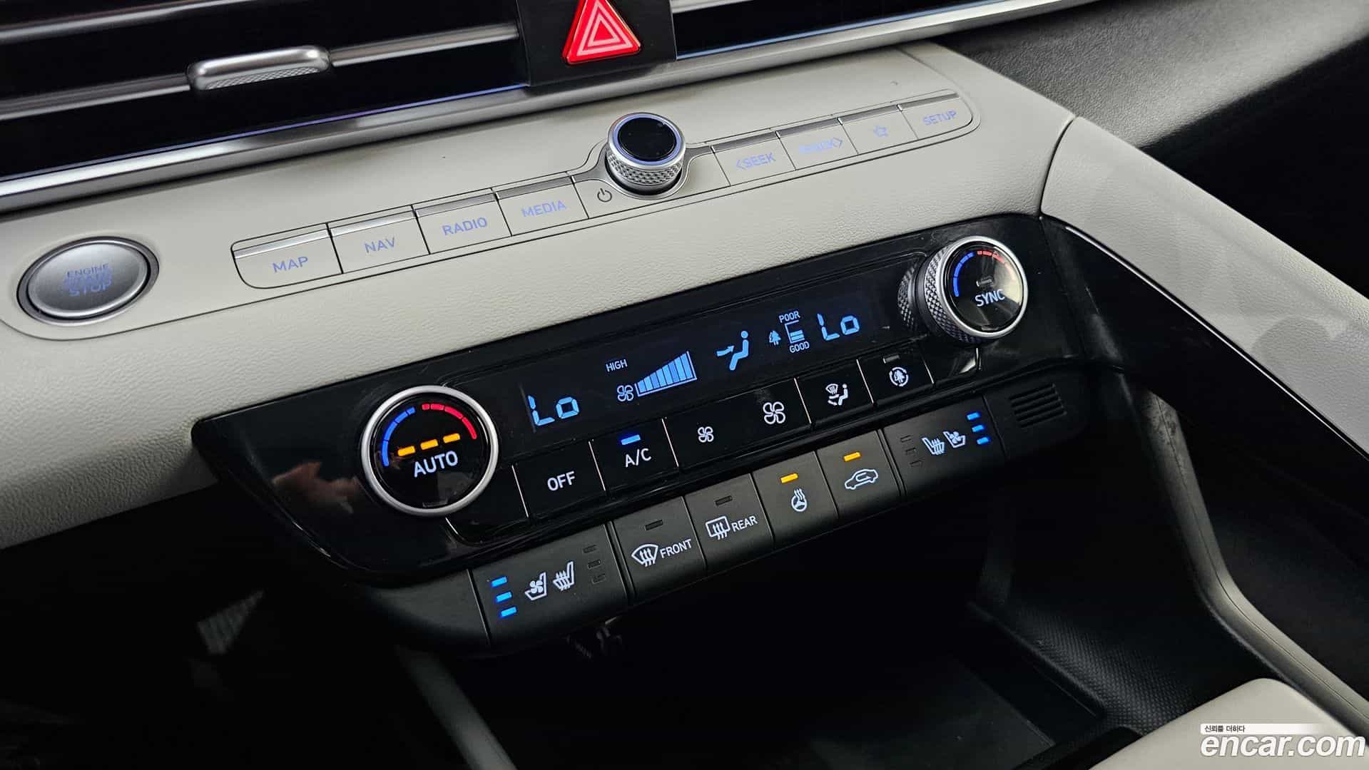 AVANTE Hyundai 2022.11-OPTION-043