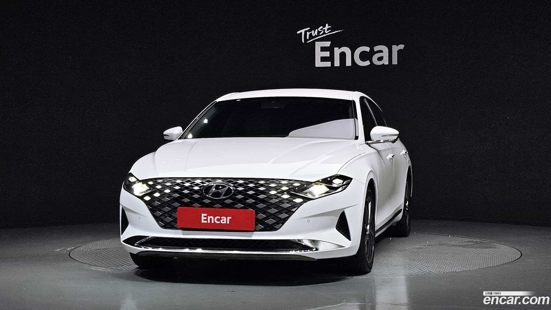 Grandeur Hyundai 2021.10-OUTER-003
