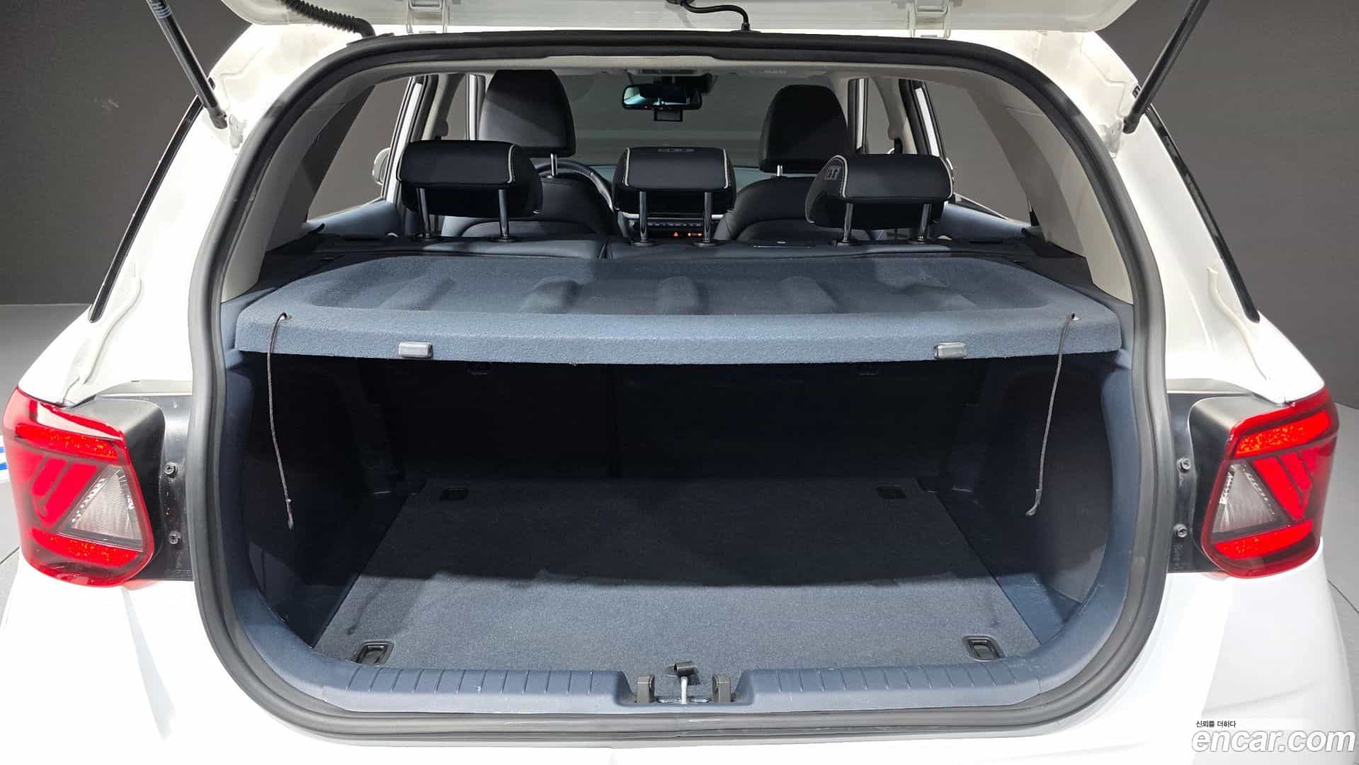 Venue Hyundai 2021.7-OPTION-024