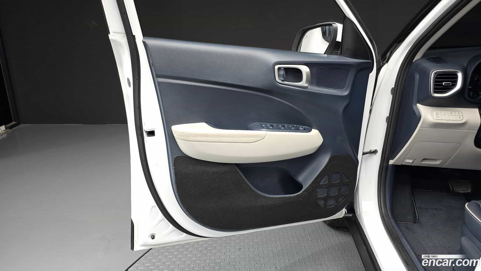 Venue Hyundai 2021.7-INNER-034
