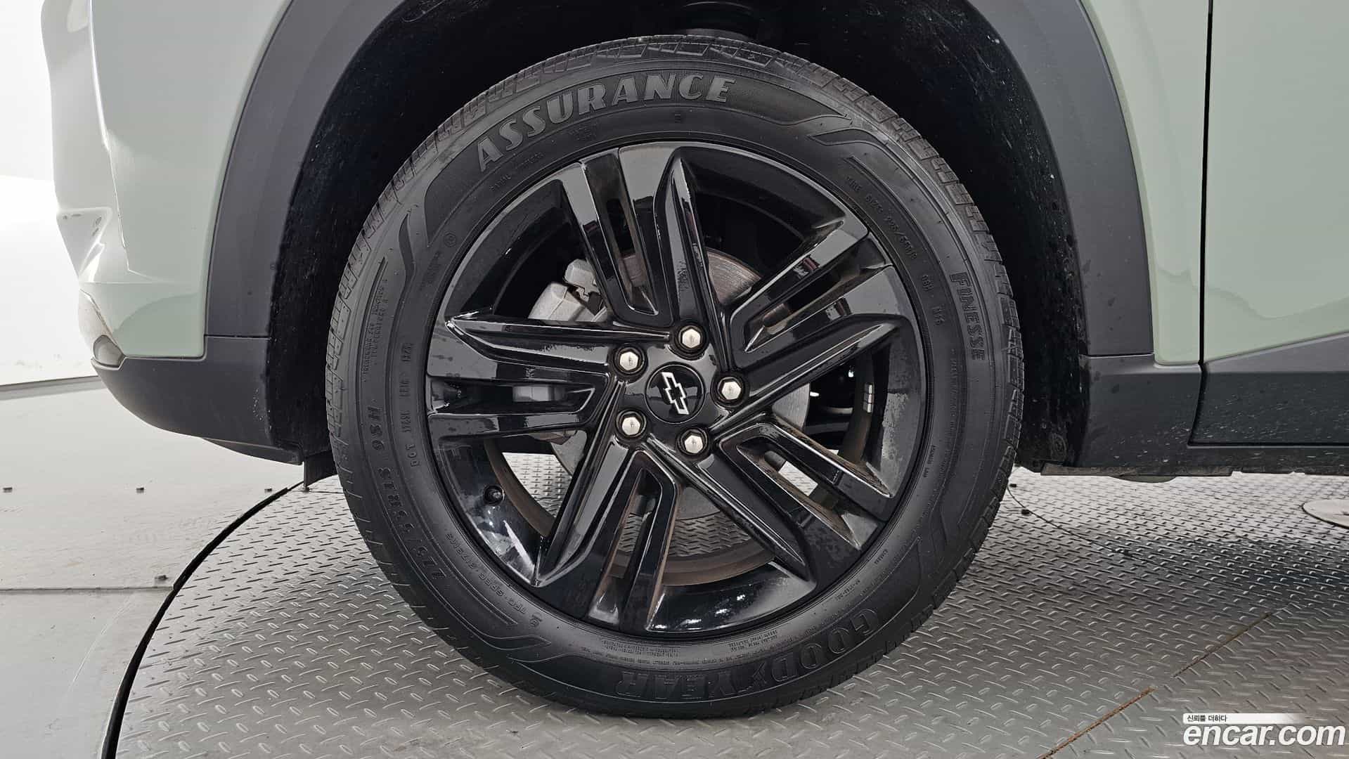 Trax Chevrolet 2025.6-OUTER-005