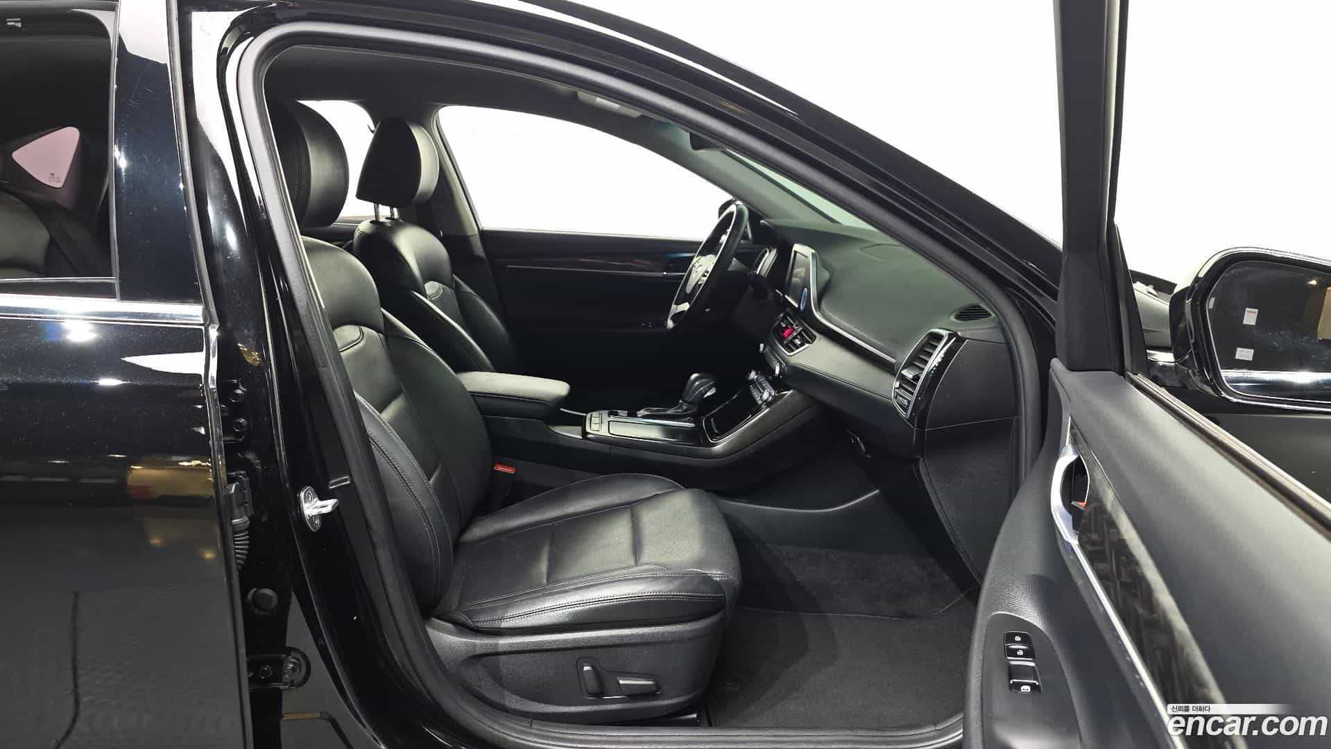 Grandeur Hyundai 2017.6-OPTION-015