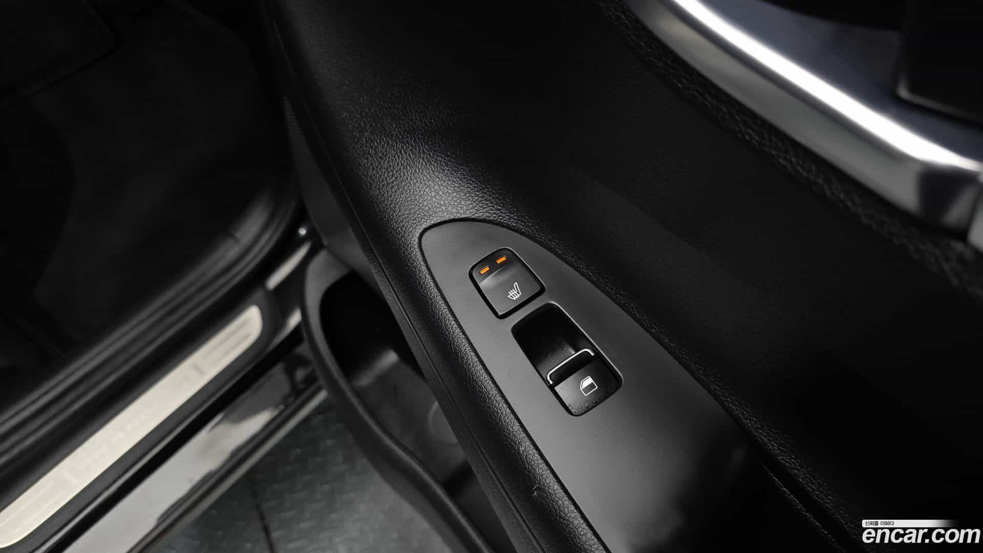 Grandeur Hyundai 2017.6-OPTION-023