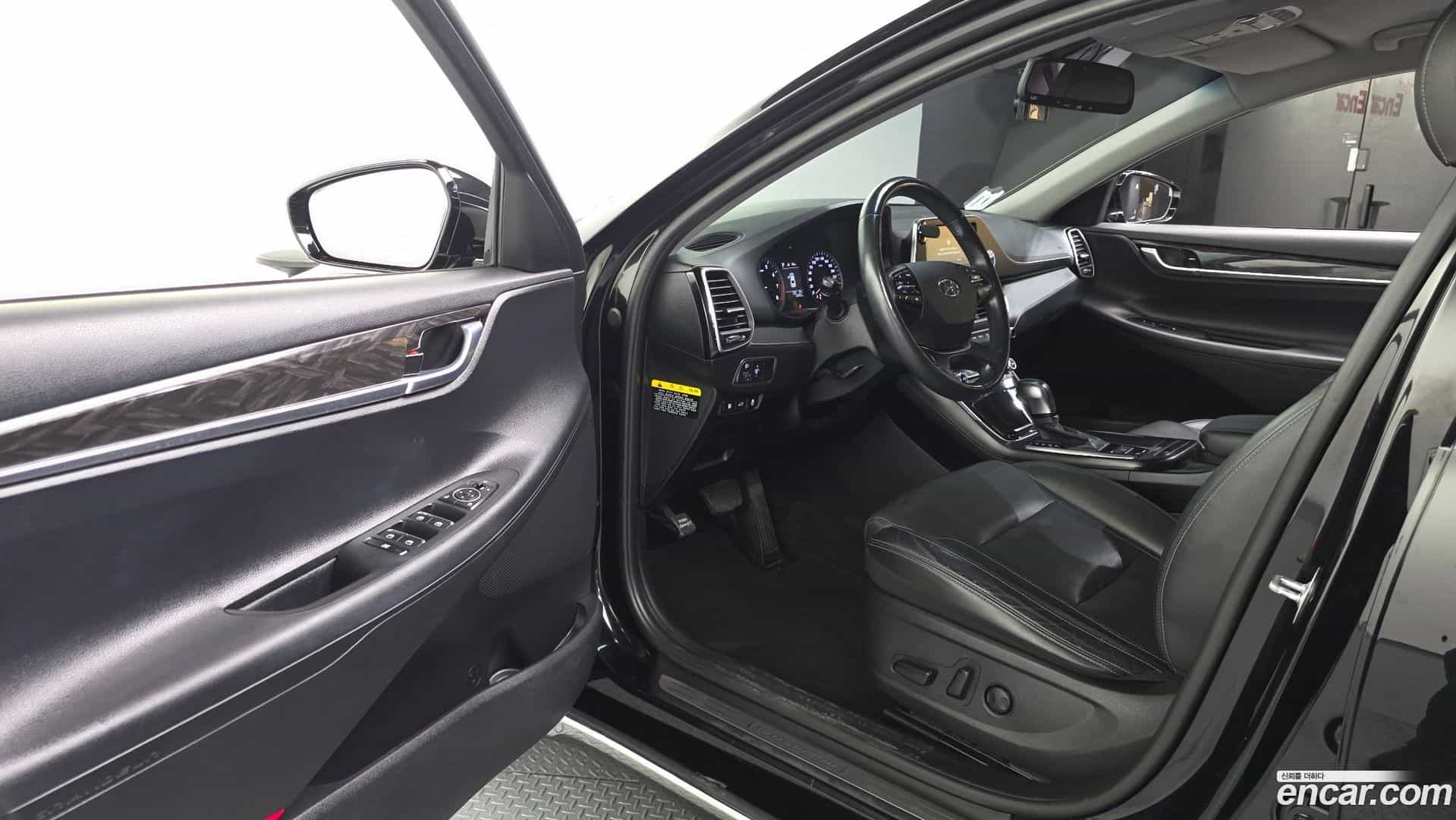 Grandeur Hyundai 2017.8-INNER-010