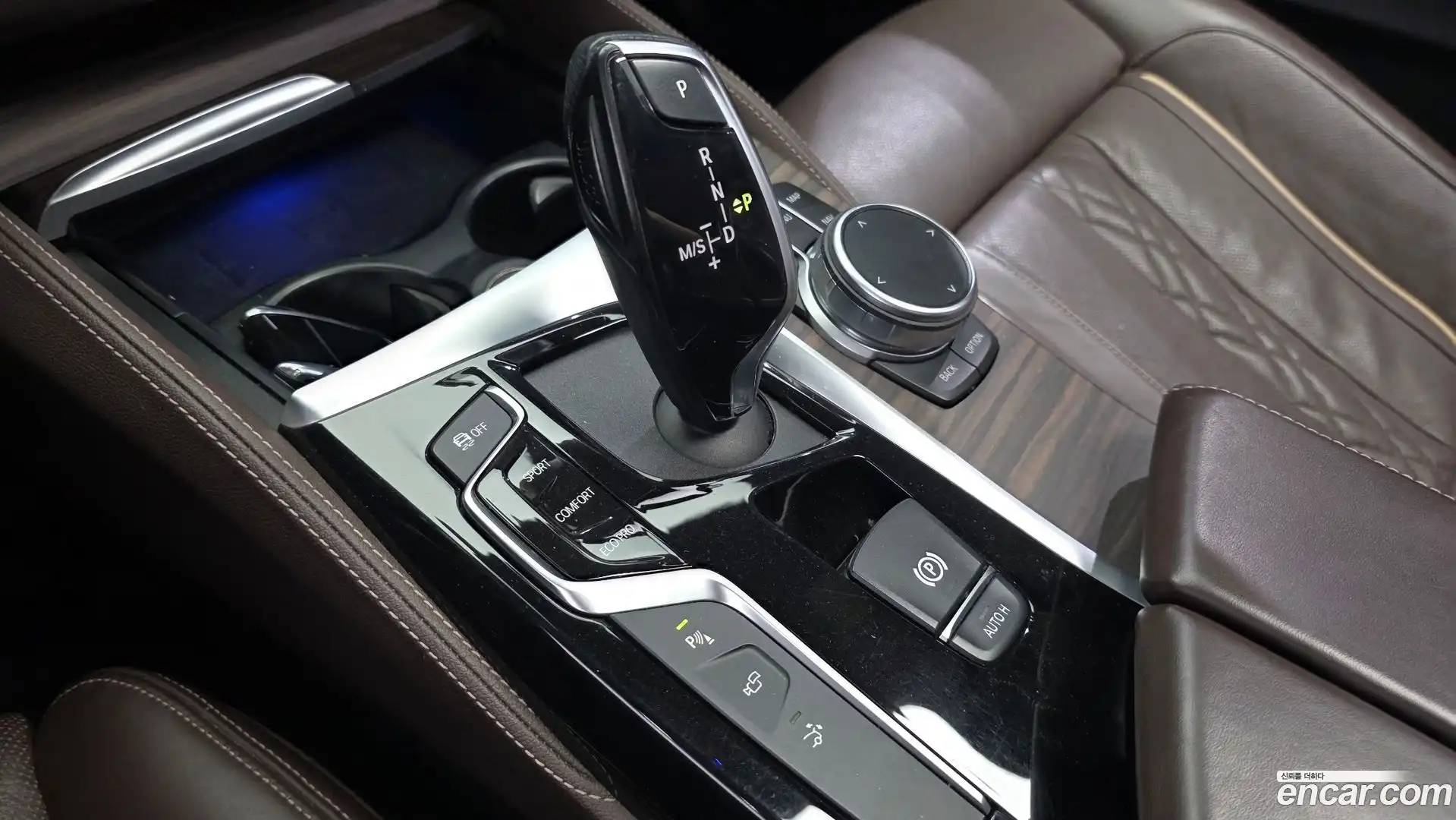 Gran Turismo BMW 2020.1-INNER-009