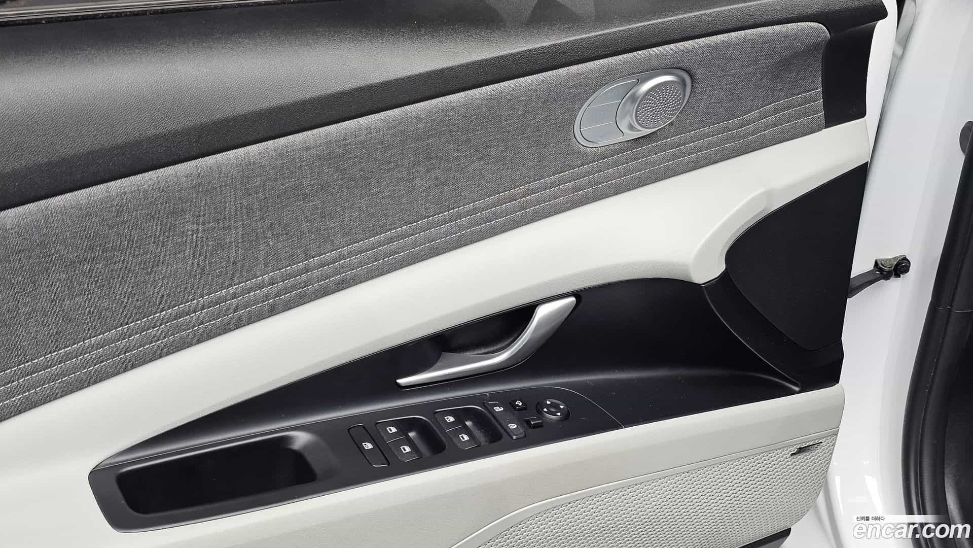 AVANTE Hyundai 2020.6-OPTION-021