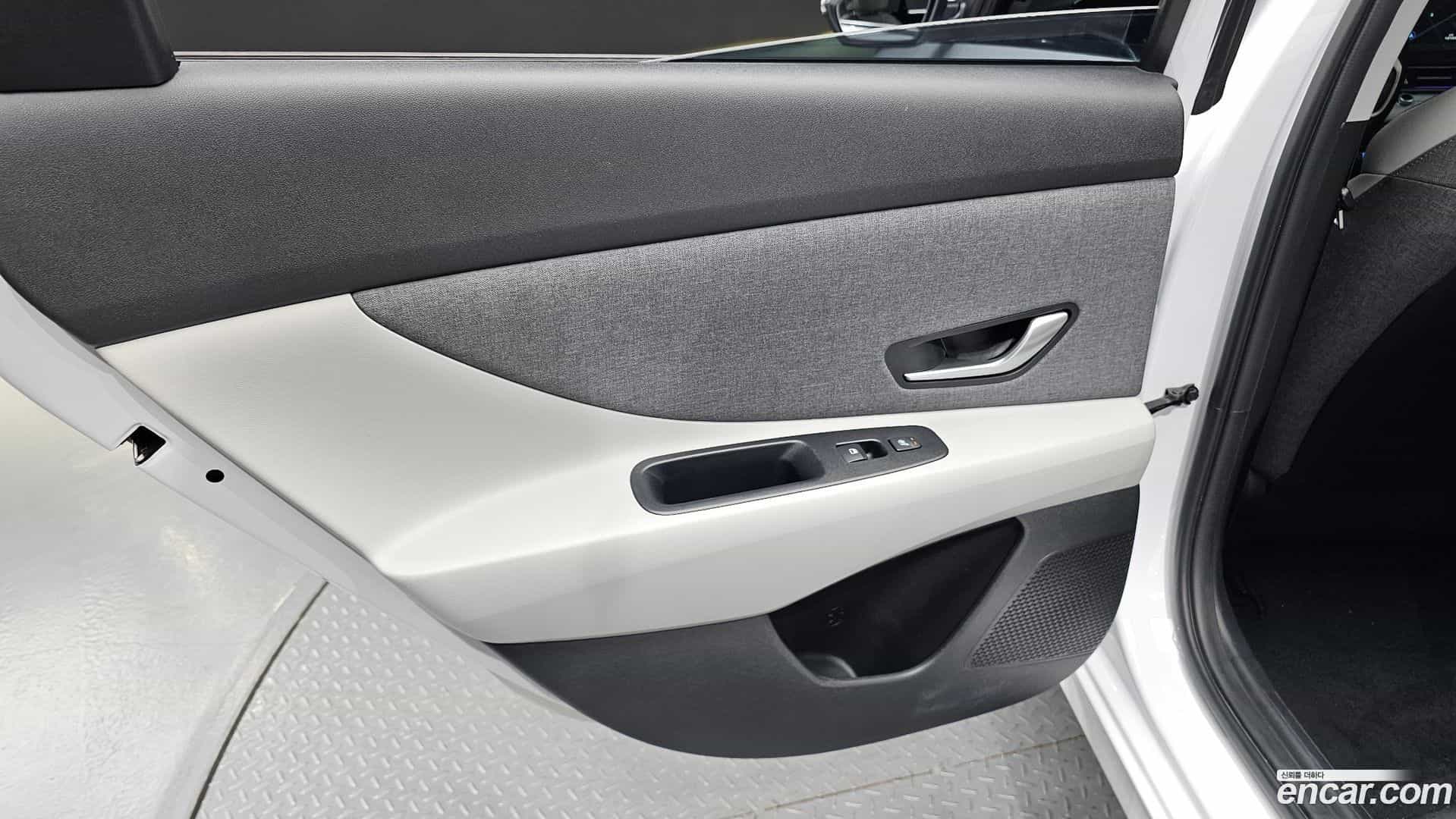 AVANTE Hyundai 2020.6-INNER-035