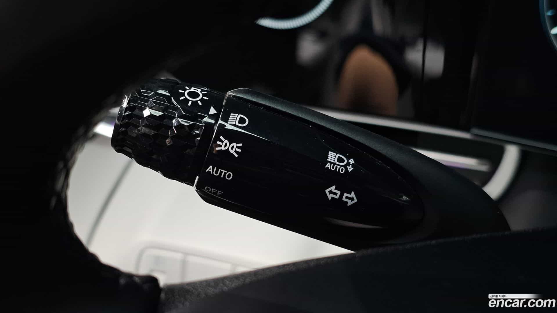 AVANTE Hyundai 2020.6-OPTION-040