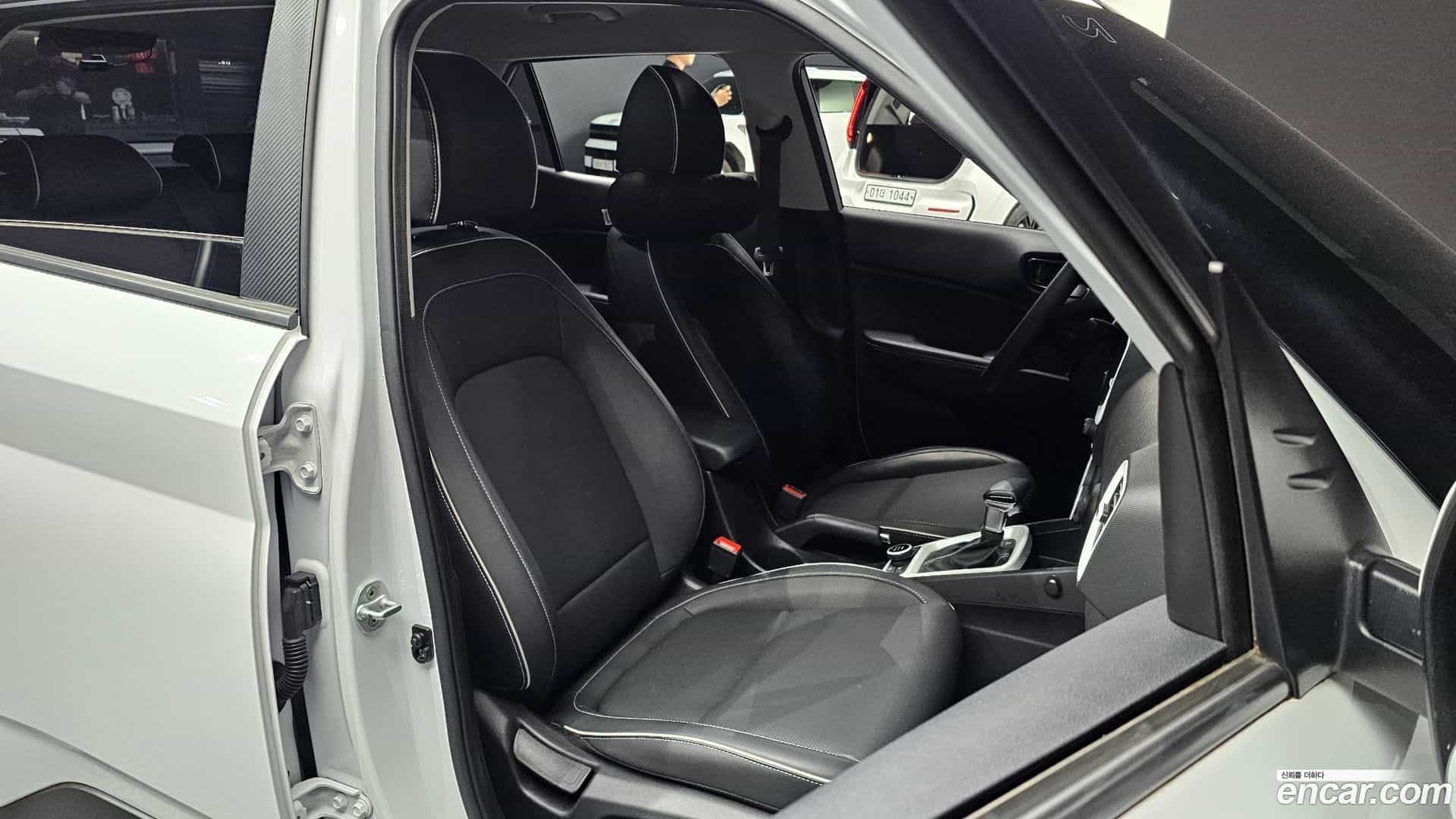 Venue Hyundai 2021.2-INNER-010