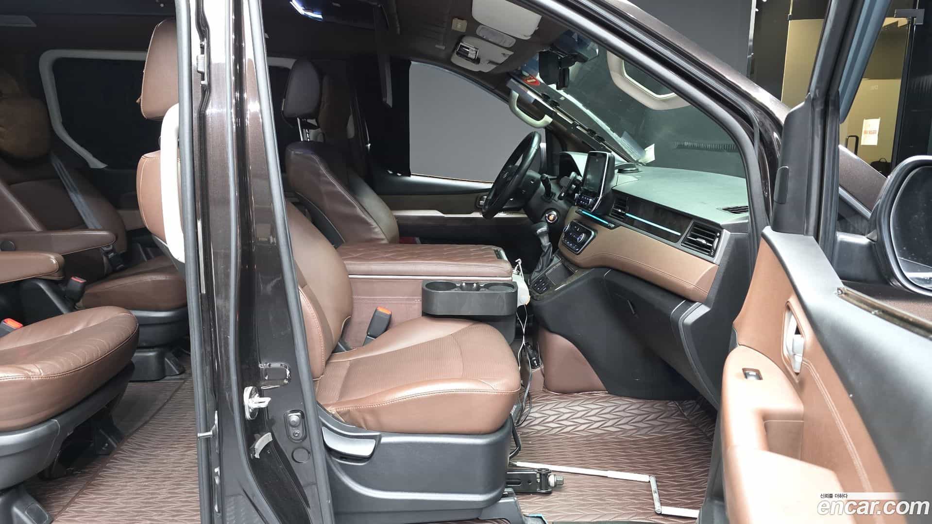 Starex Hyundai 2018.4-OPTION-015