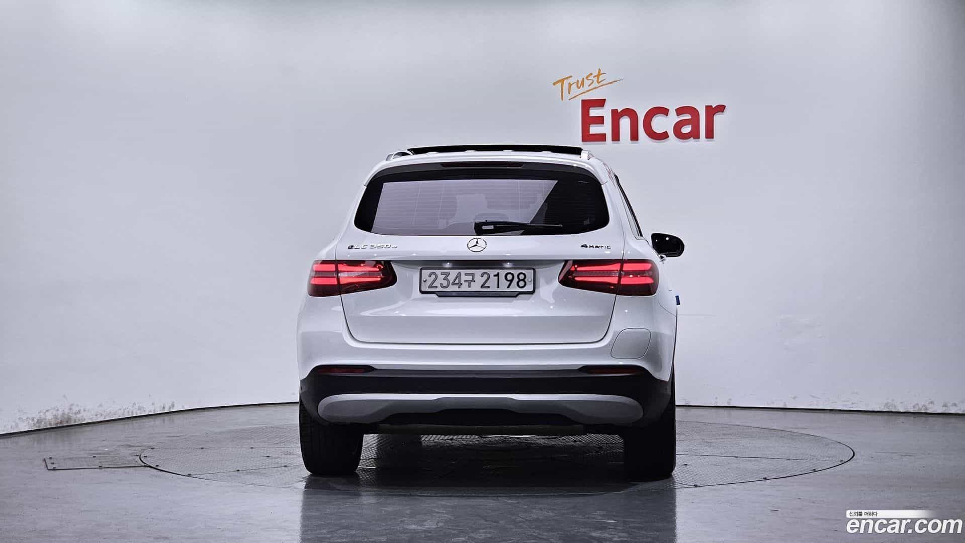 GLC-Class Mercedes-Benz 2018.11-OUTER-004