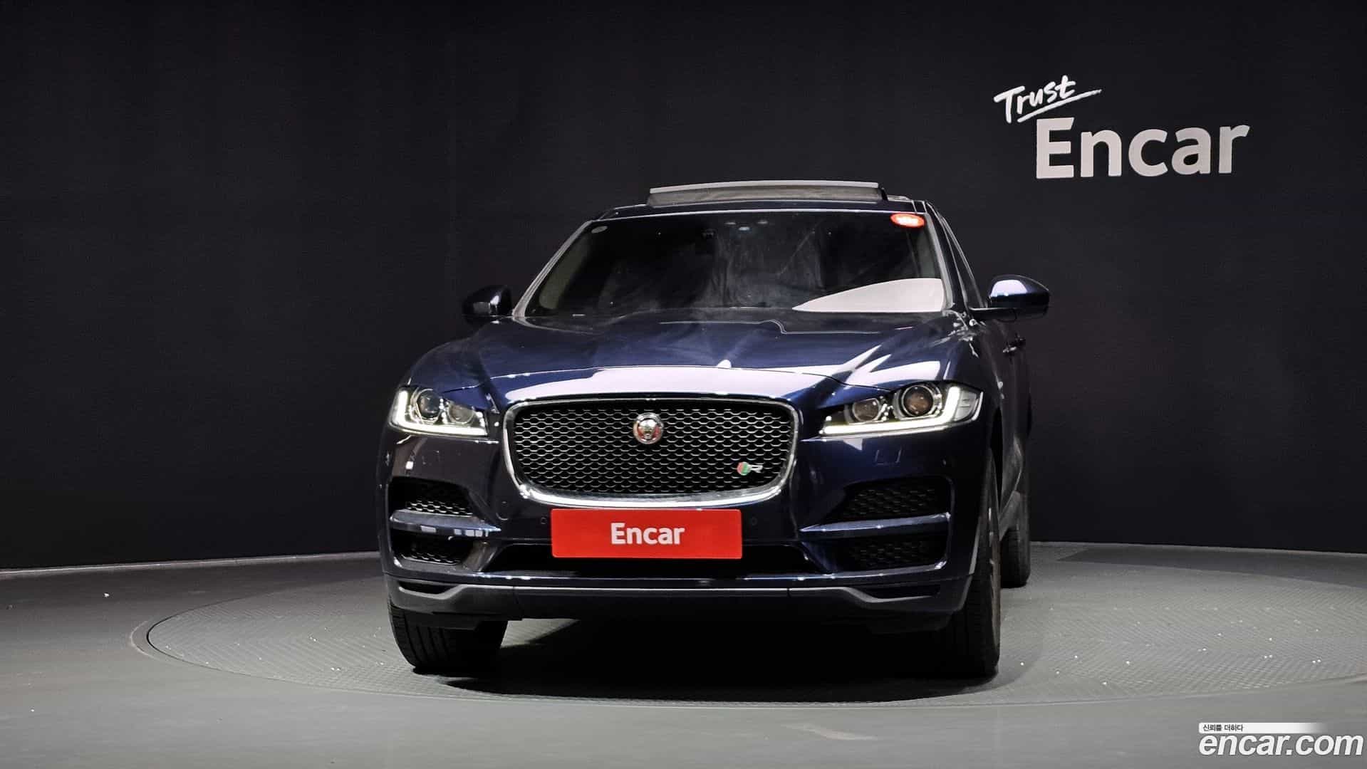 F-PACE Jaguar 2018.2-OUTER-003