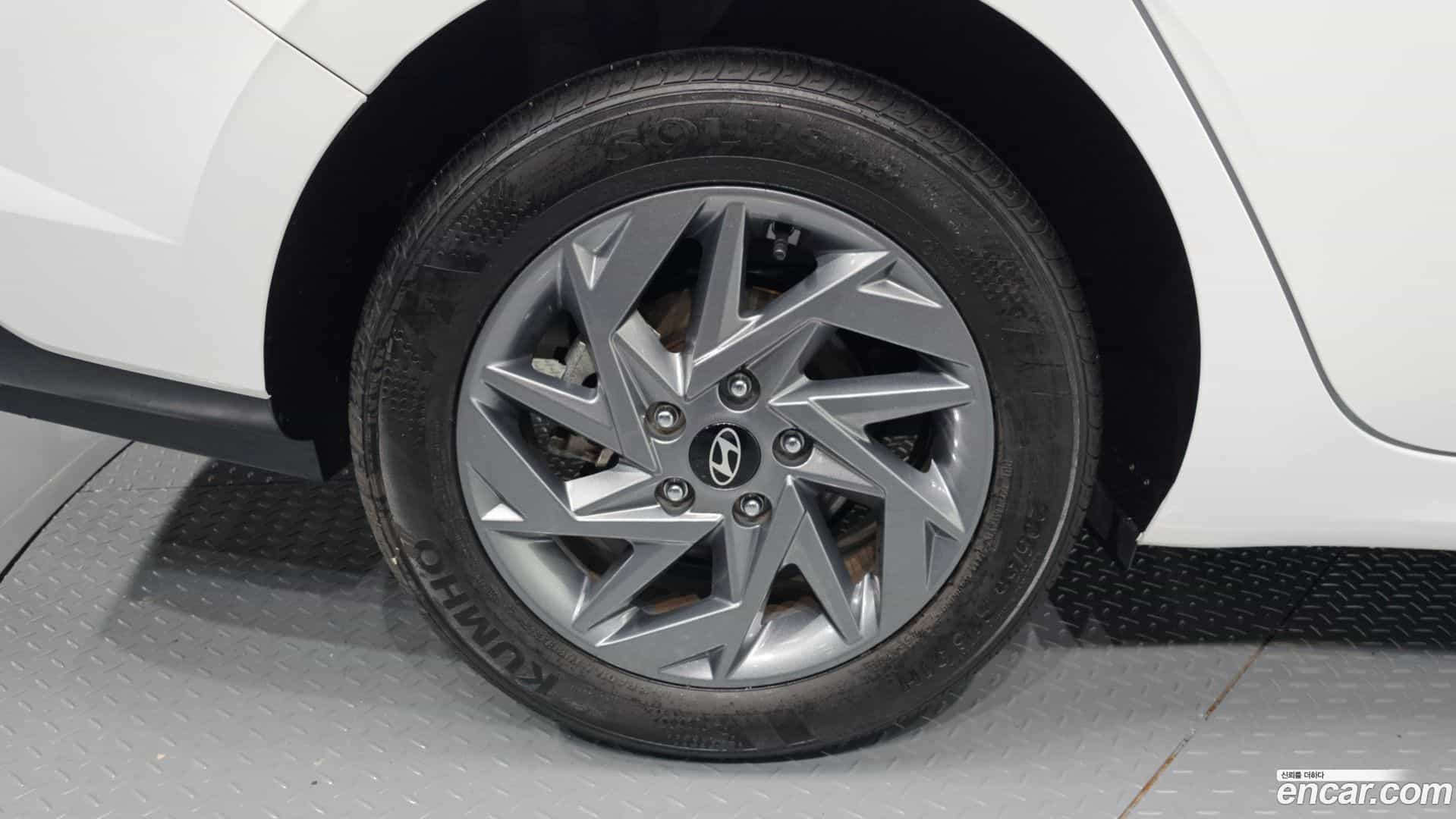 AVANTE Hyundai 2024.5-OUTER-005
