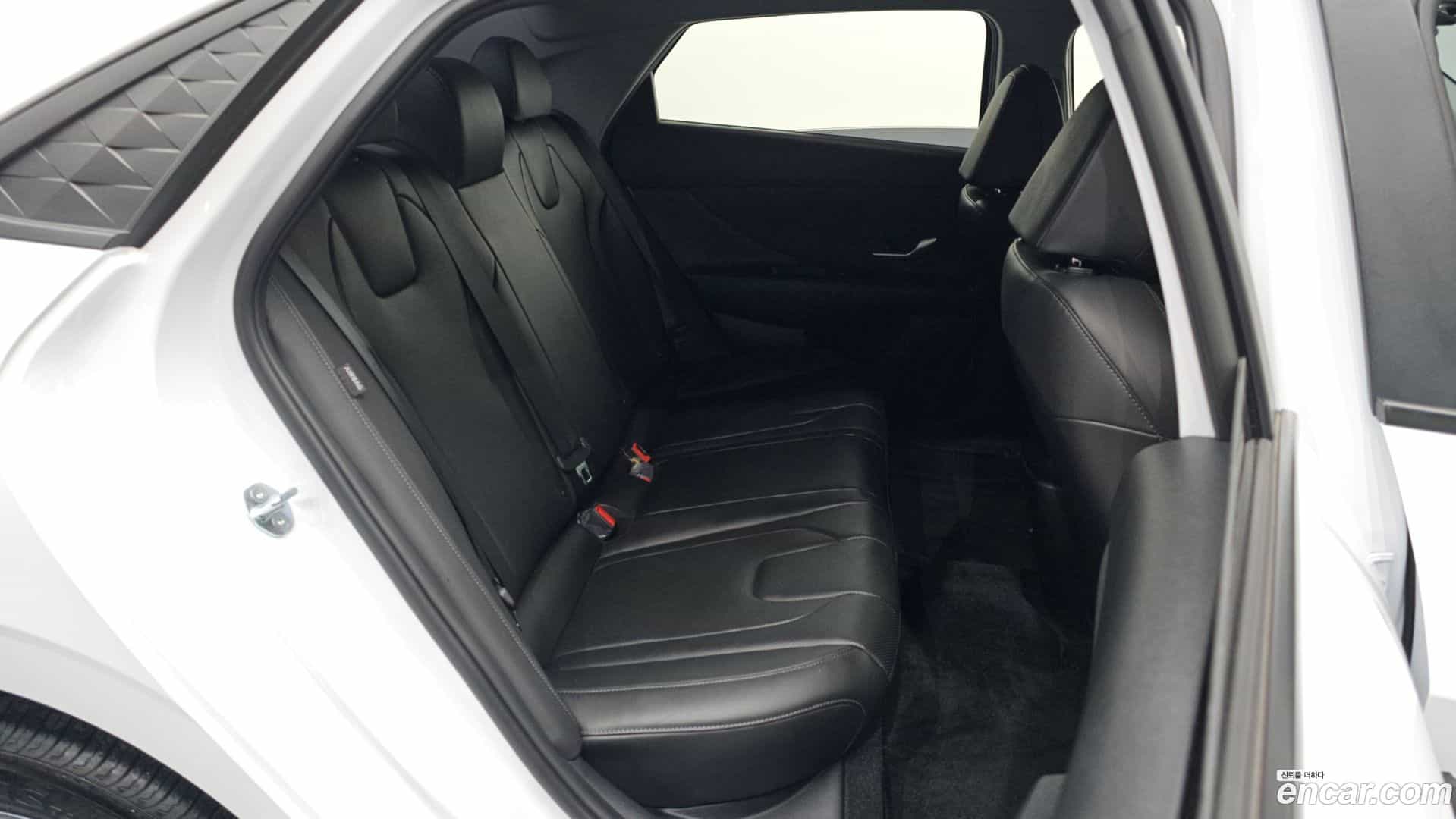 AVANTE Hyundai 2024.5-OPTION-015