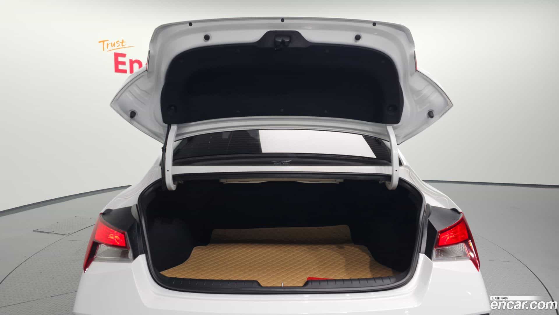 AVANTE Hyundai 2024.5-OPTION-024