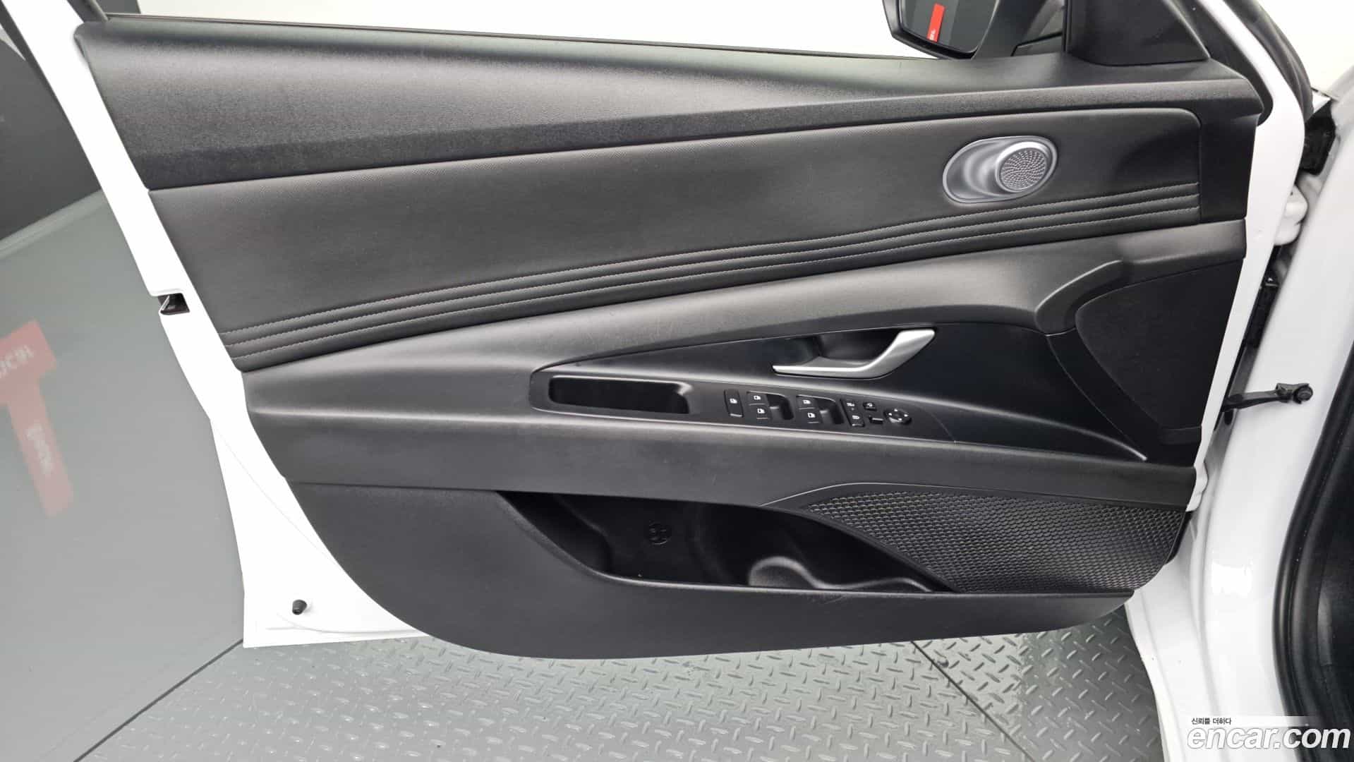AVANTE Hyundai 2024.5-INNER-034