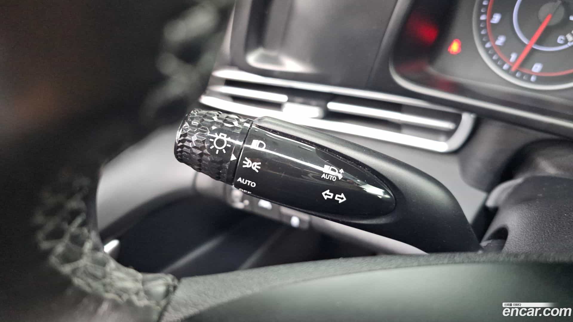 AVANTE Hyundai 2020.8-OPTION-023