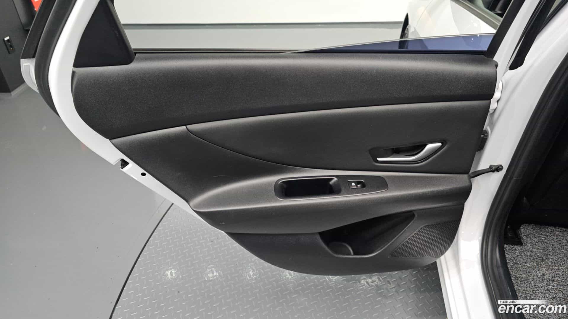 AVANTE Hyundai 2020.8-INNER-035