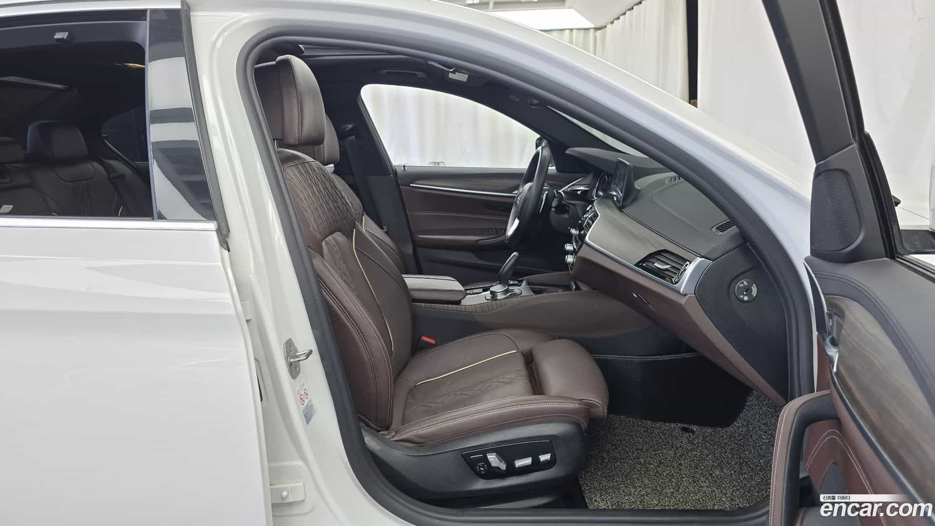5-Series BMW 2018.3-INNER-036