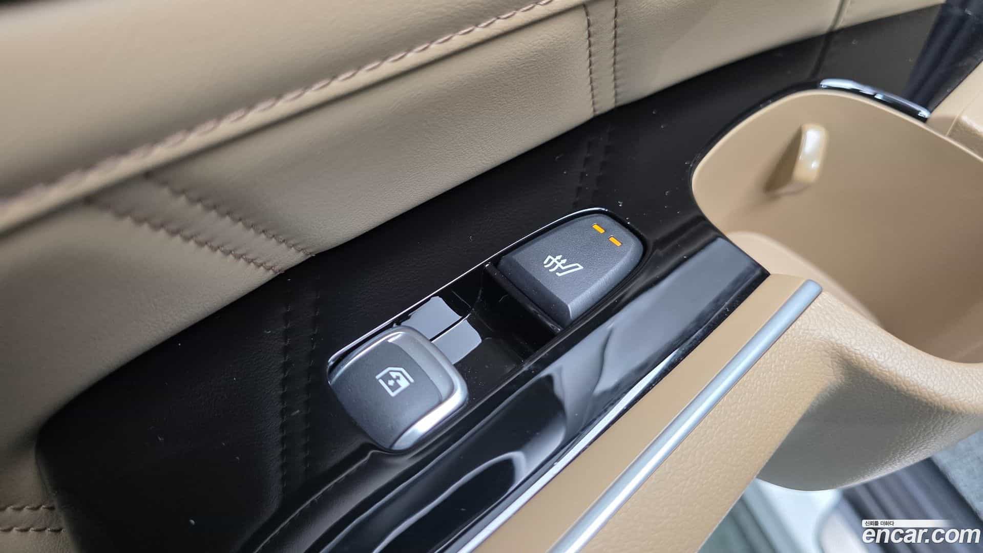 Sorento Kia 2025.11-OPTION-041