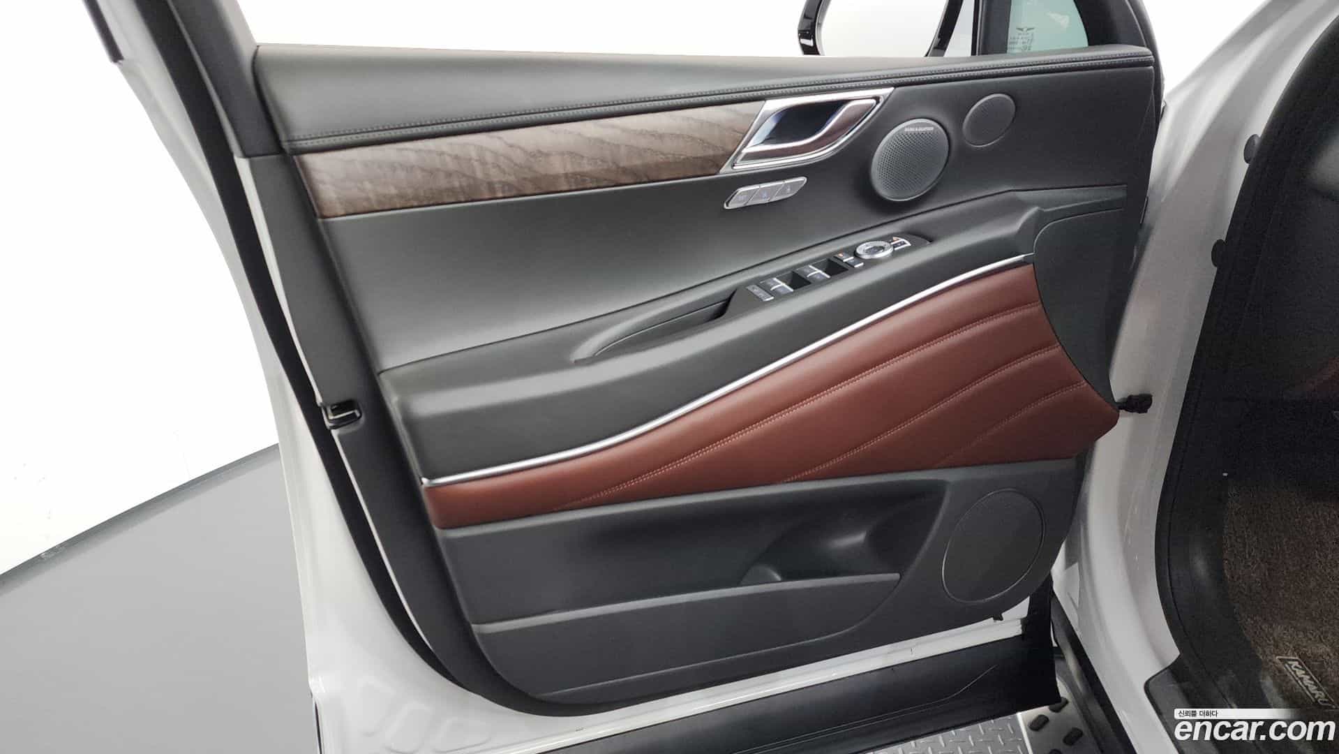 GV80 Genesis 2024.0-INNER-034