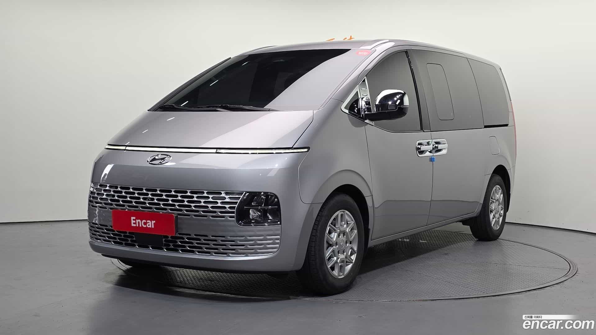 Staria Hyundai 2023.2-OUTER-001