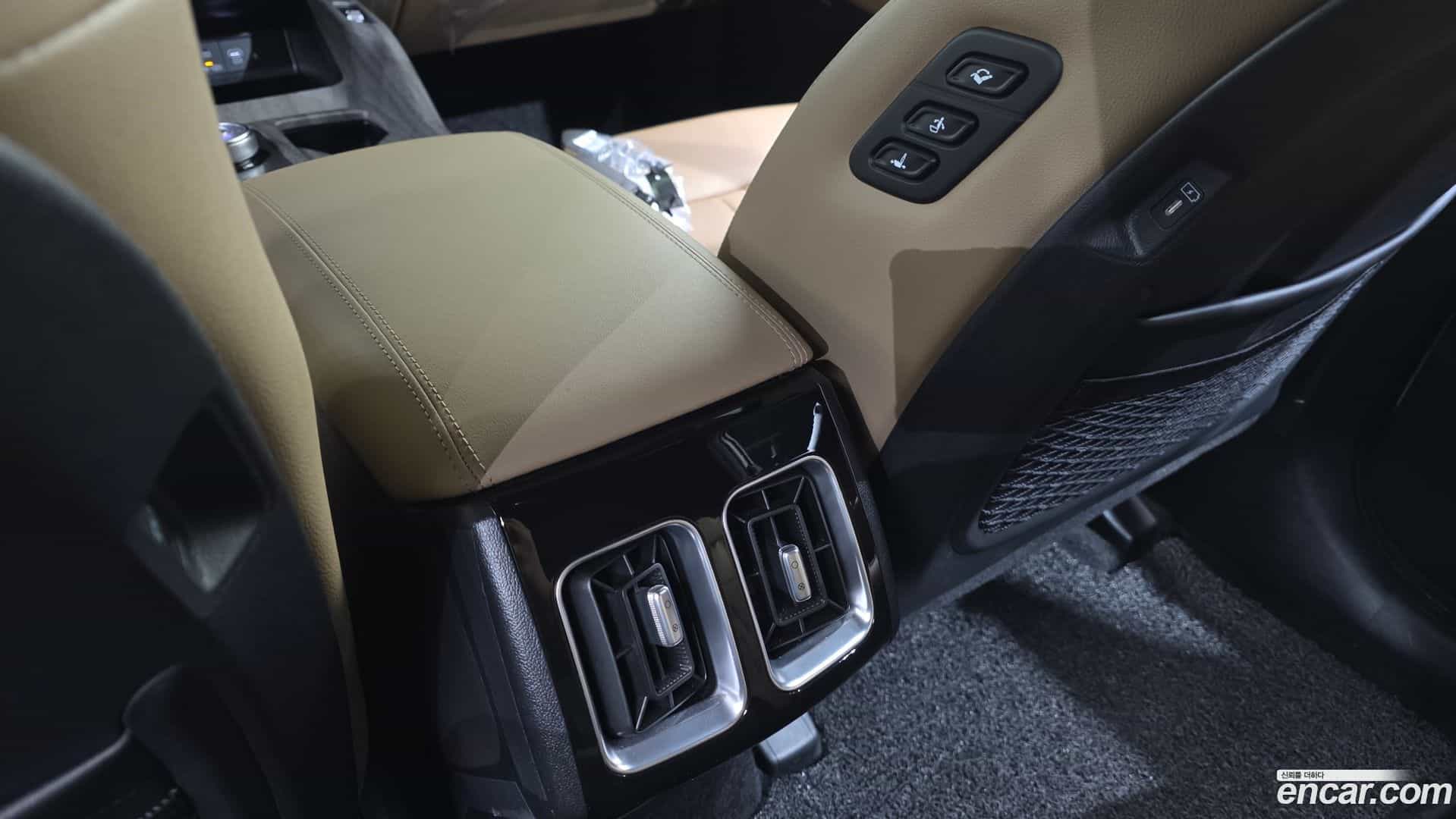 Sorento Kia 2025.11-OPTION-045