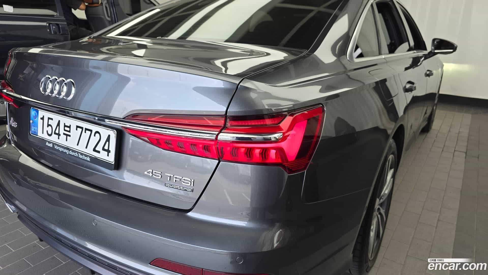 A6 Audi 2021.1-OUTER-033