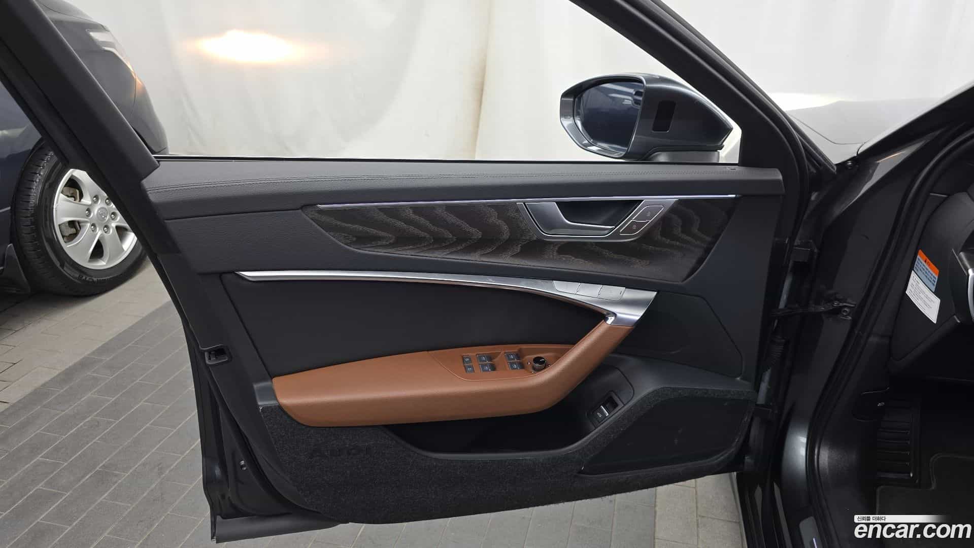 A6 Audi 2021.1-INNER-034