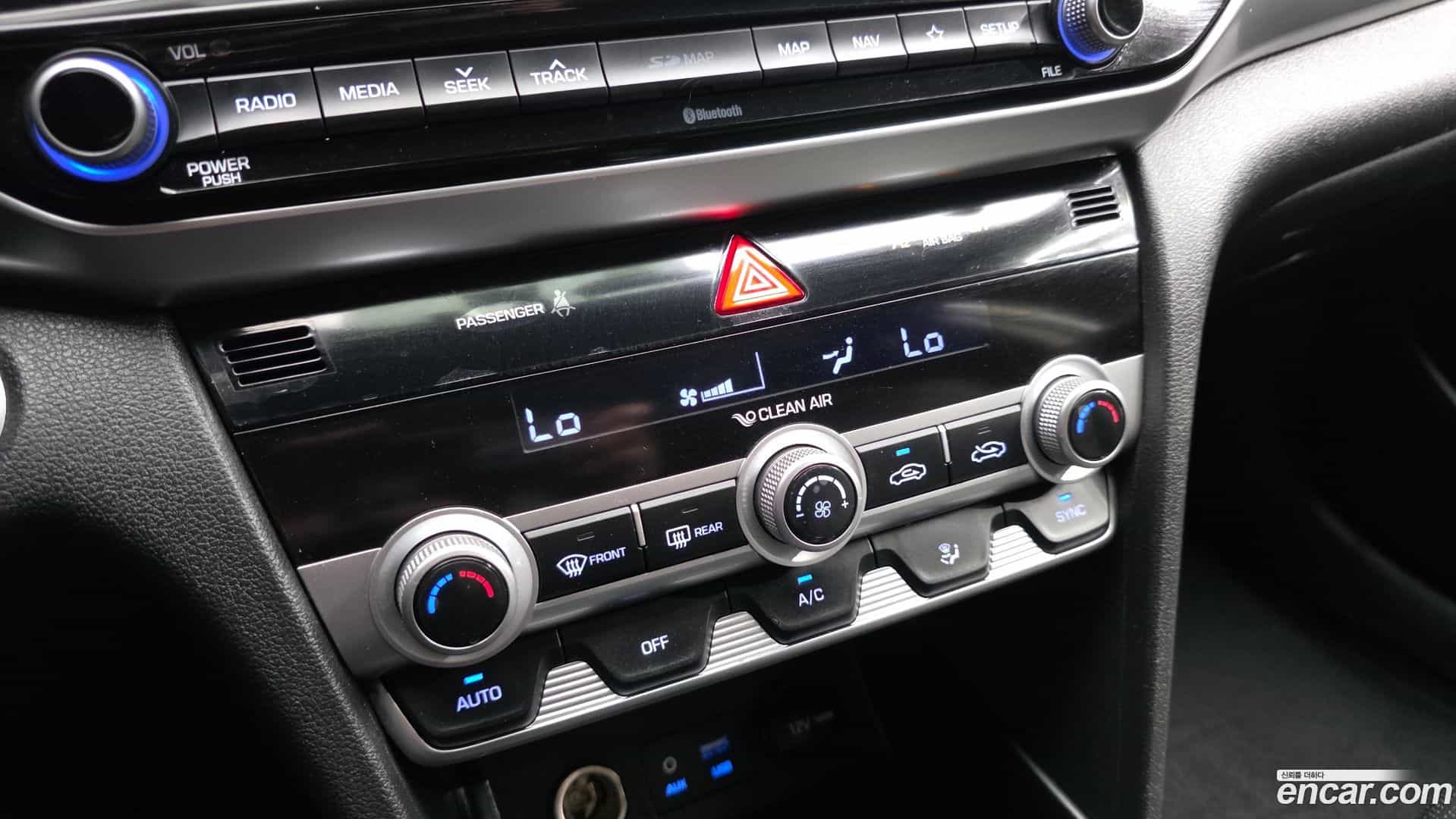 AVANTE Hyundai 2019.0-OPTION-020