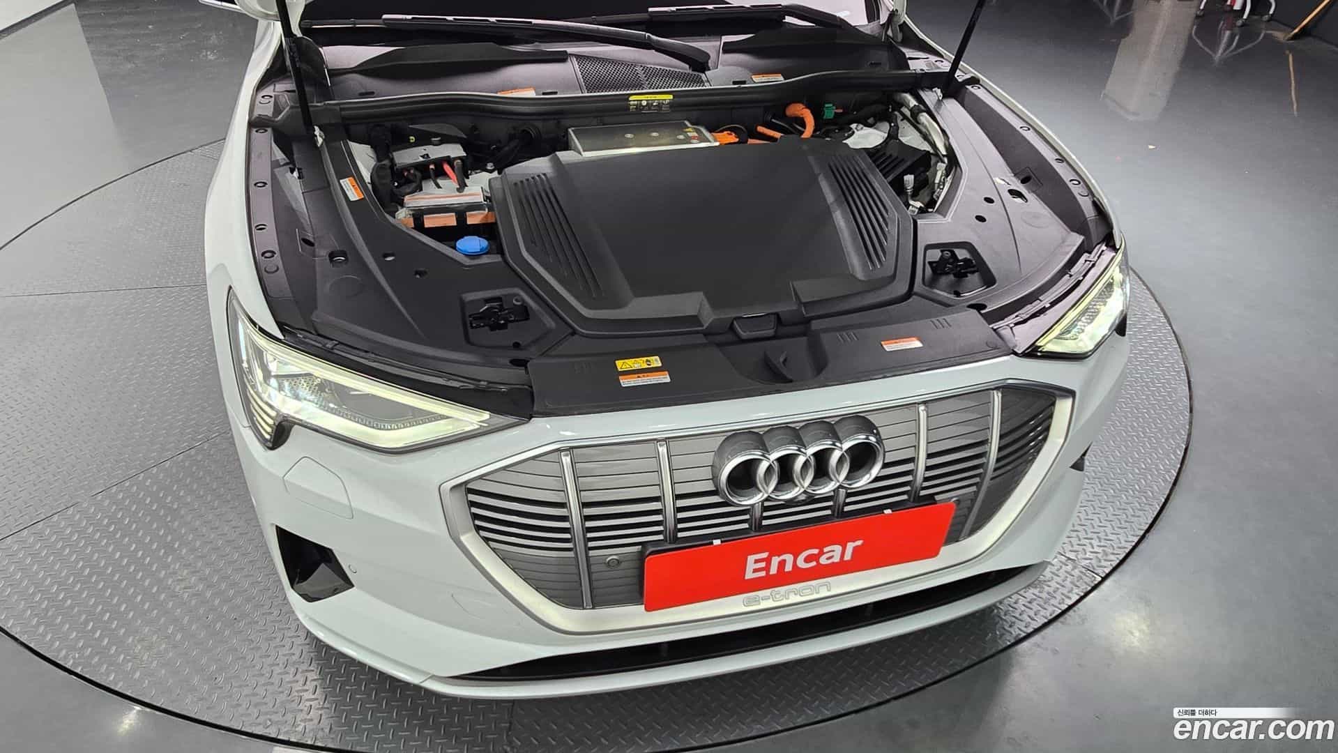 e-tron Audi 2021.11-OUTER-006