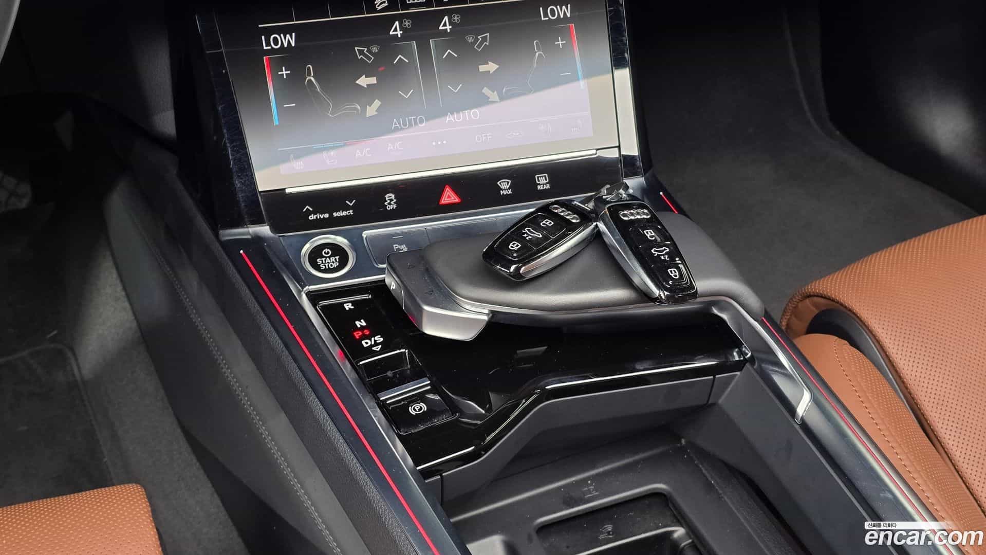 e-tron Audi 2021.11-INNER-009