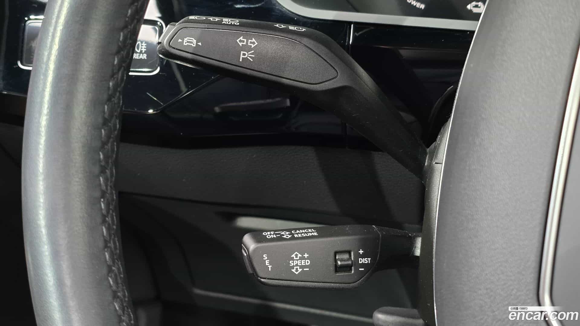 e-tron Audi 2021.11-OPTION-019