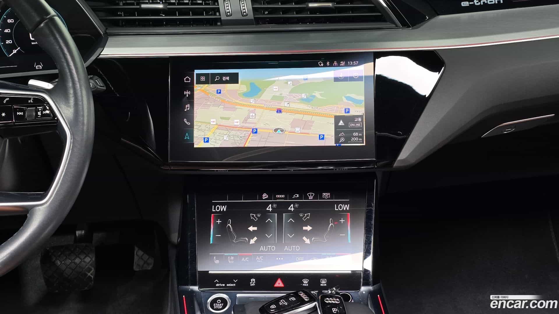 e-tron Audi 2021.11-OPTION-022