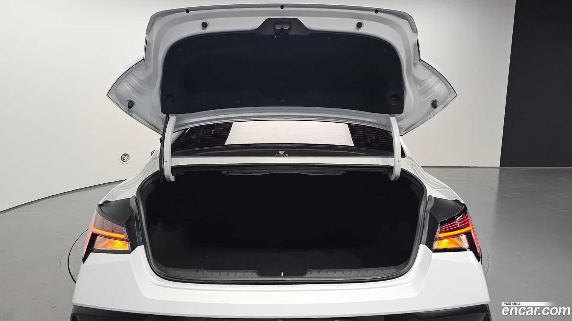 AVANTE Hyundai 2024.2-OPTION-024