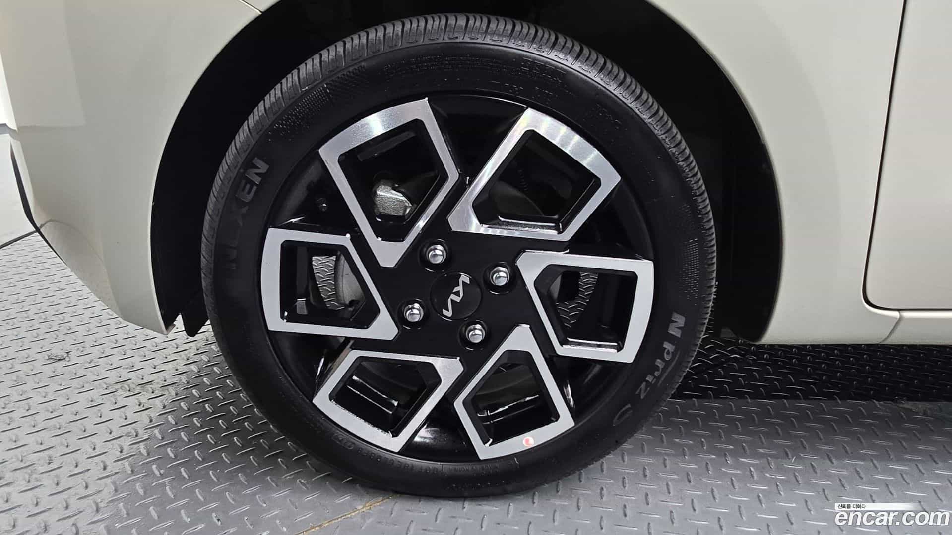 RAY Kia 2024.6-OUTER-005