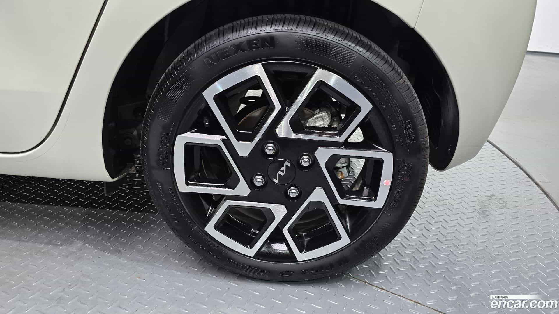 RAY Kia 2024.6-OUTER-031