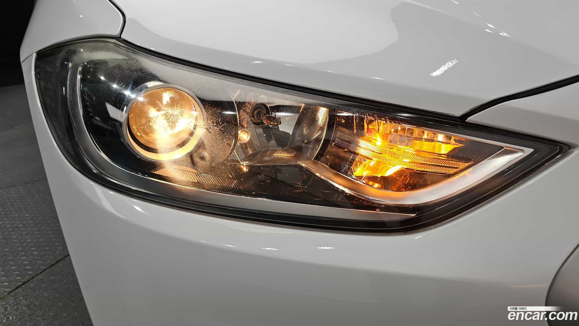 AVANTE Hyundai 2018.7-OUTER-032