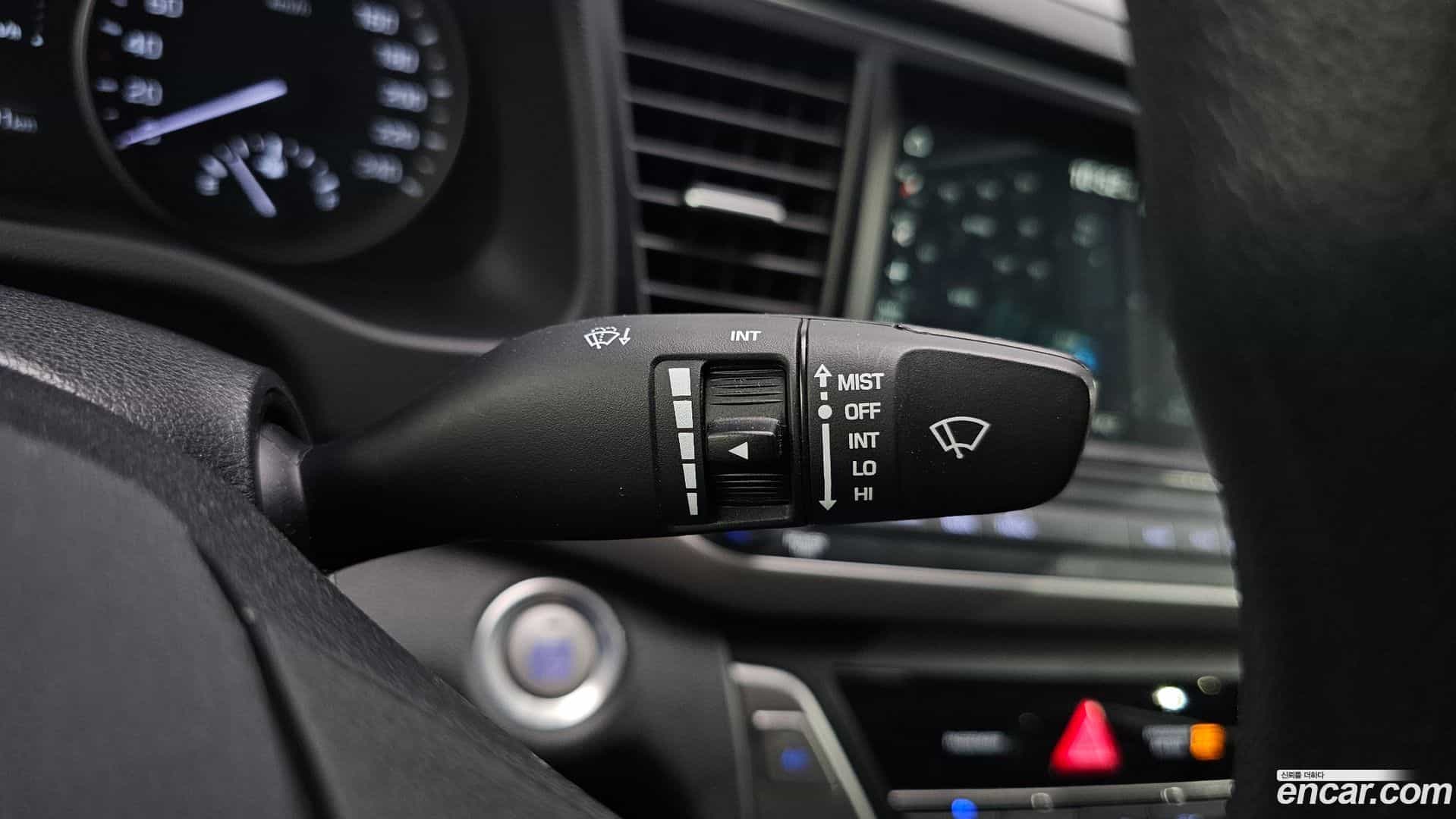 AVANTE Hyundai 2018.7-OPTION-040