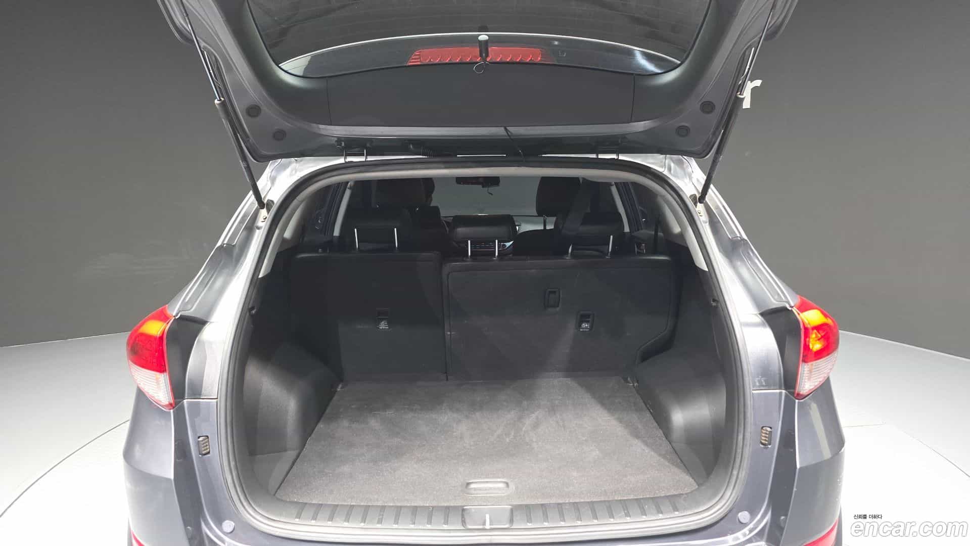 Tucson Hyundai 2016.3-OPTION-024