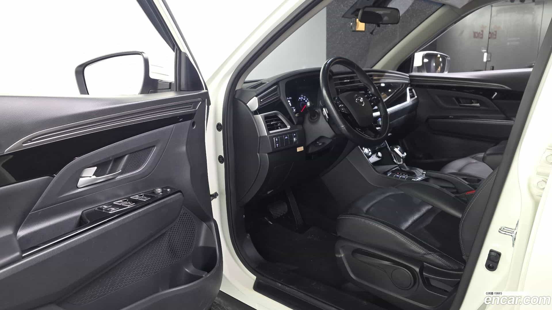 KORANDO KG Mobility 2020.11-INNER-010