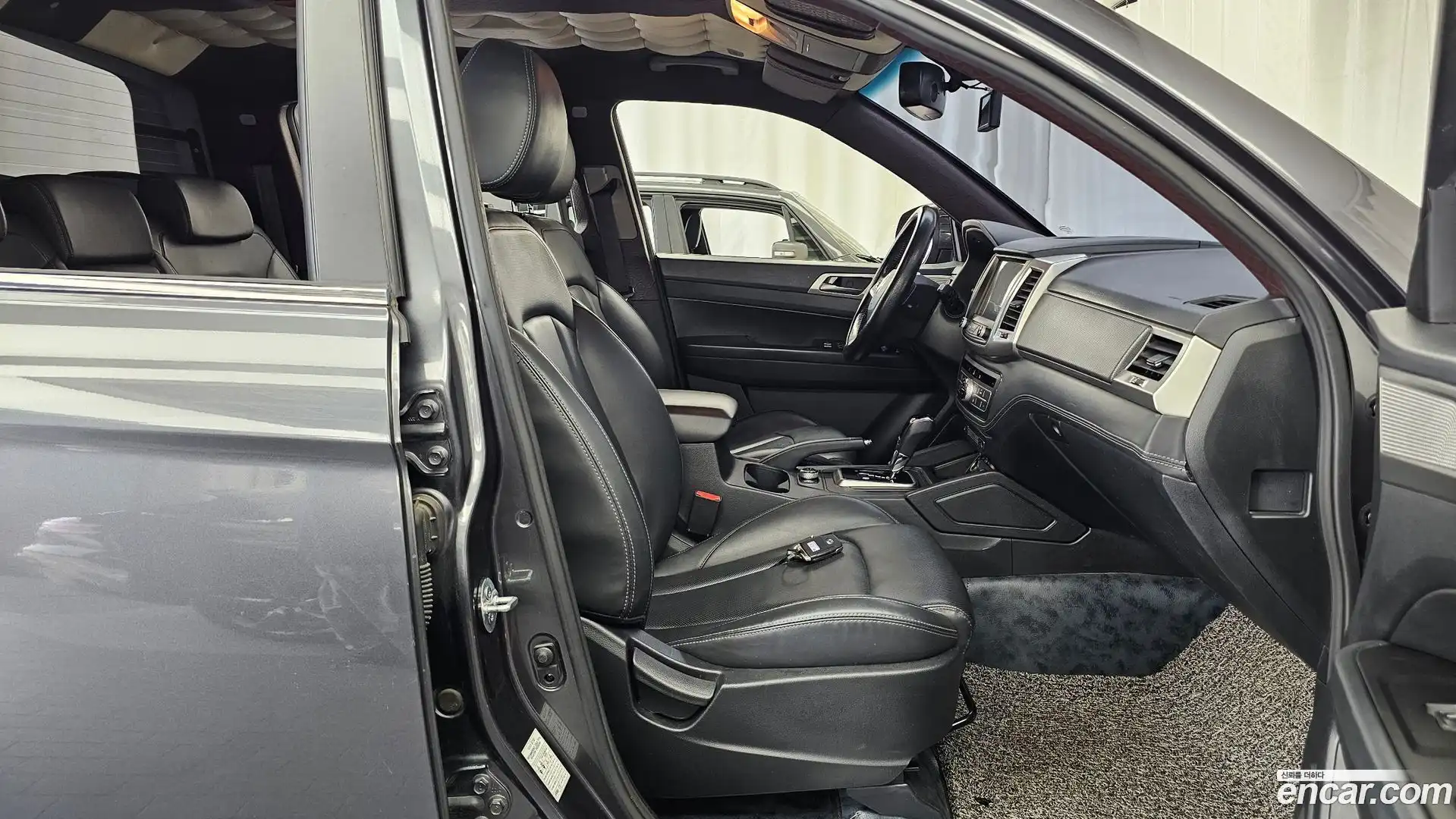 Rexton KG Mobility 2018.5-OPTION-015