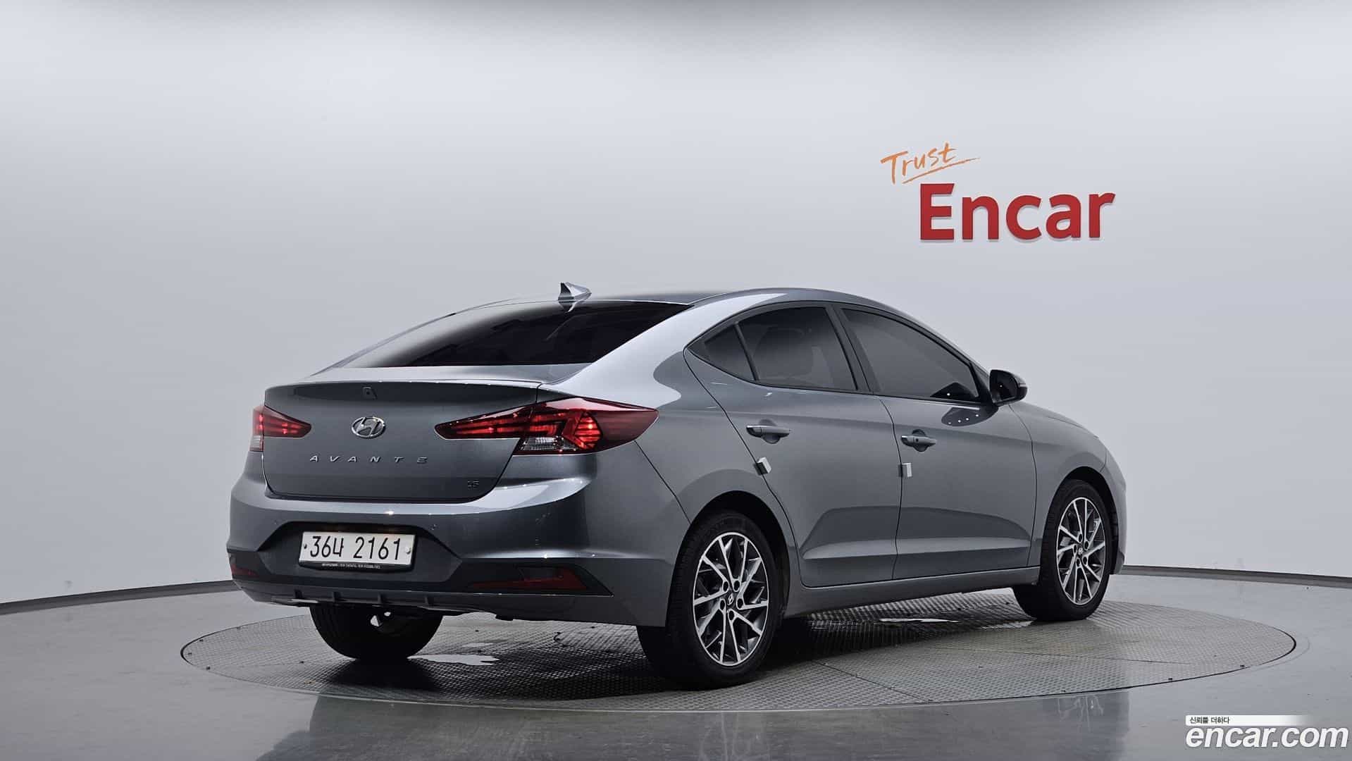 AVANTE Hyundai 2019.0-OUTER-002